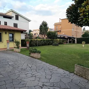 https://lochaletcivico47.it-romehotels.com
